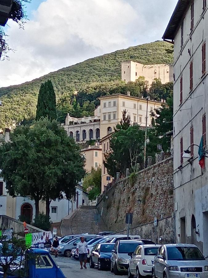 Grazioso Appartamento Spoleto Zewnętrze zdjęcie